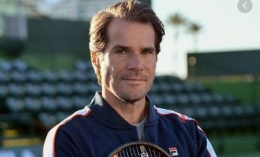 Tenisz Aces Tour: 42 éves játékos a pályán!