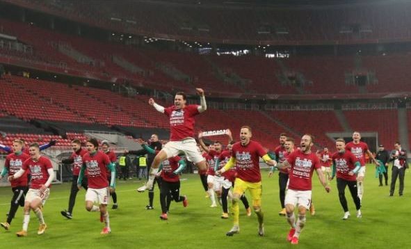 Nemzetek Ligája: Gólya, Gólya, Gilice