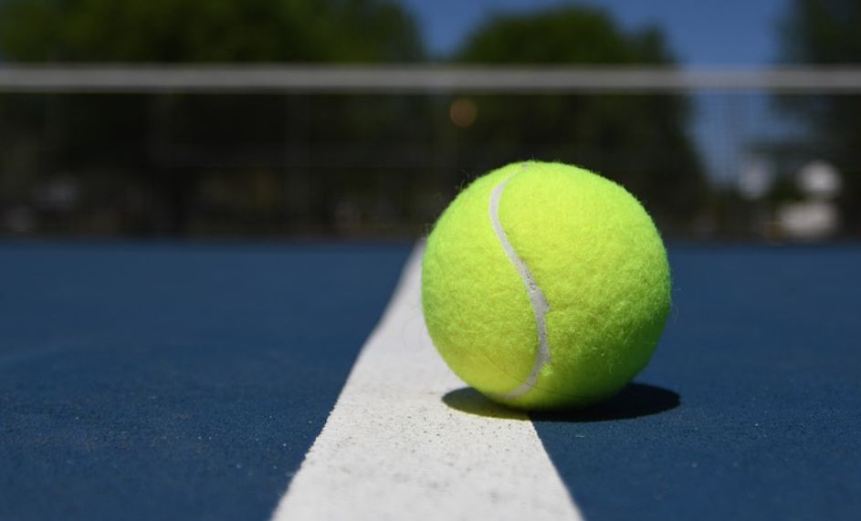 Tenisz duplázó szelvény csütörtökre!