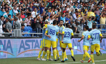 Szelvényajánló: Pályán az Astana és egy EL-előselejtező egy szelvényre kötve!