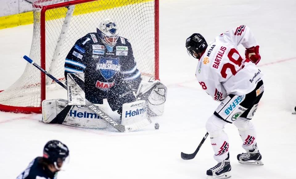 Jégen a fékezhetetlen svéd csapat