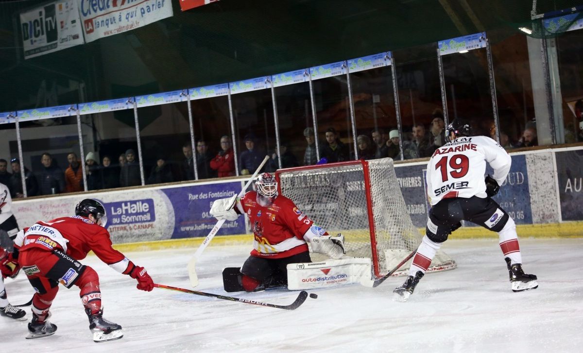 Ligue Magnus: 11. vendég meccsén is elhasal az újonc