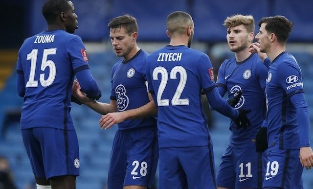 A Chelsea Lampardért is játszik.