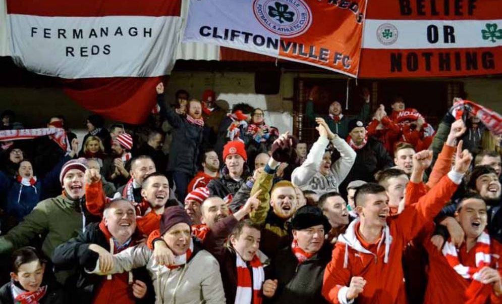 Villámötlet: Egygólos győzelem Észak-Írországból?