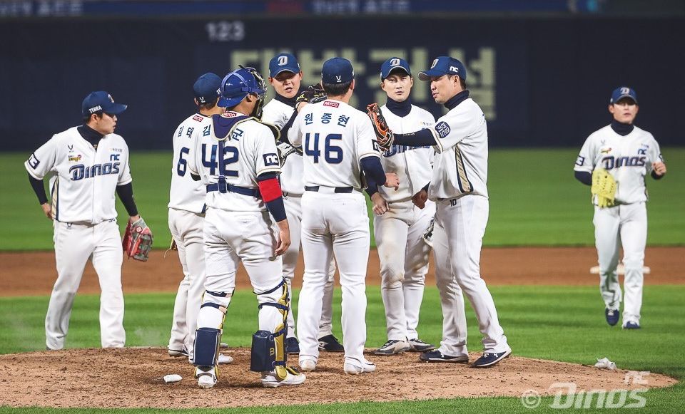 KBO: oroszlánbarlangban a dínók (kedd reggeli meccs)