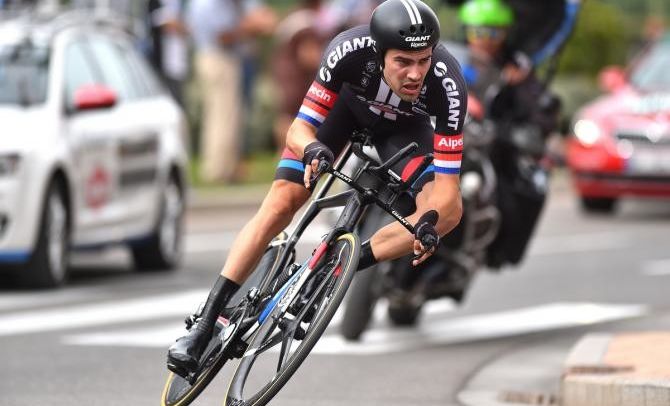 Időfutammal a rózsaszín trikóért