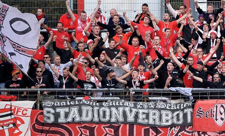 Alászállunk - egészen a Bundesliga III-ig!