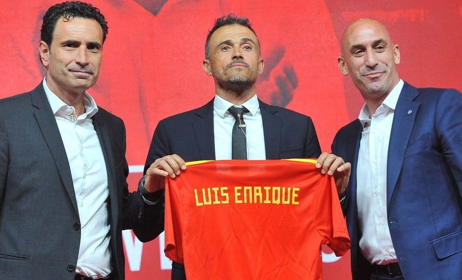 Szelvényajánló: Luis Enrique kapitány vezérletével Angliában az Armada!