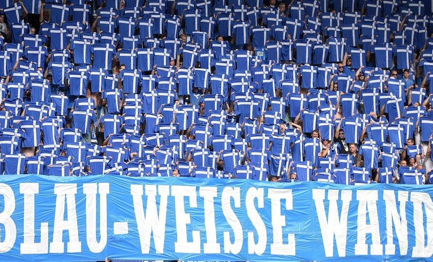 Egyben van a házigazda