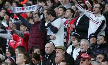 Alsóházi randevú a League I-ban