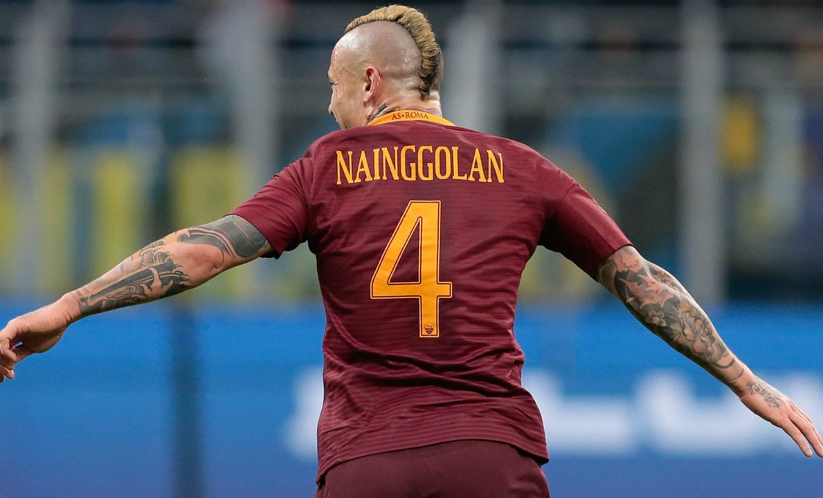 Csapás csapás hátán?