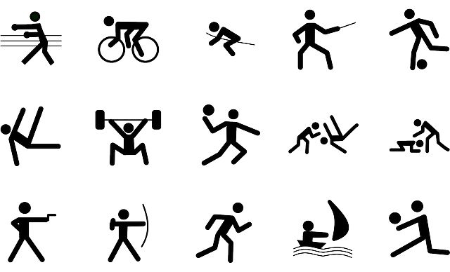 Mint tyúkok az udvaron