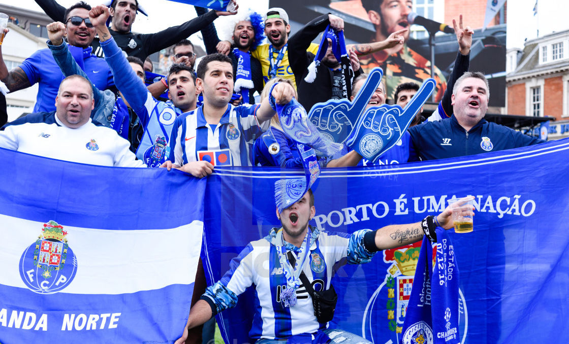 Európa Liga: Ki ünnepelhet Portóban?