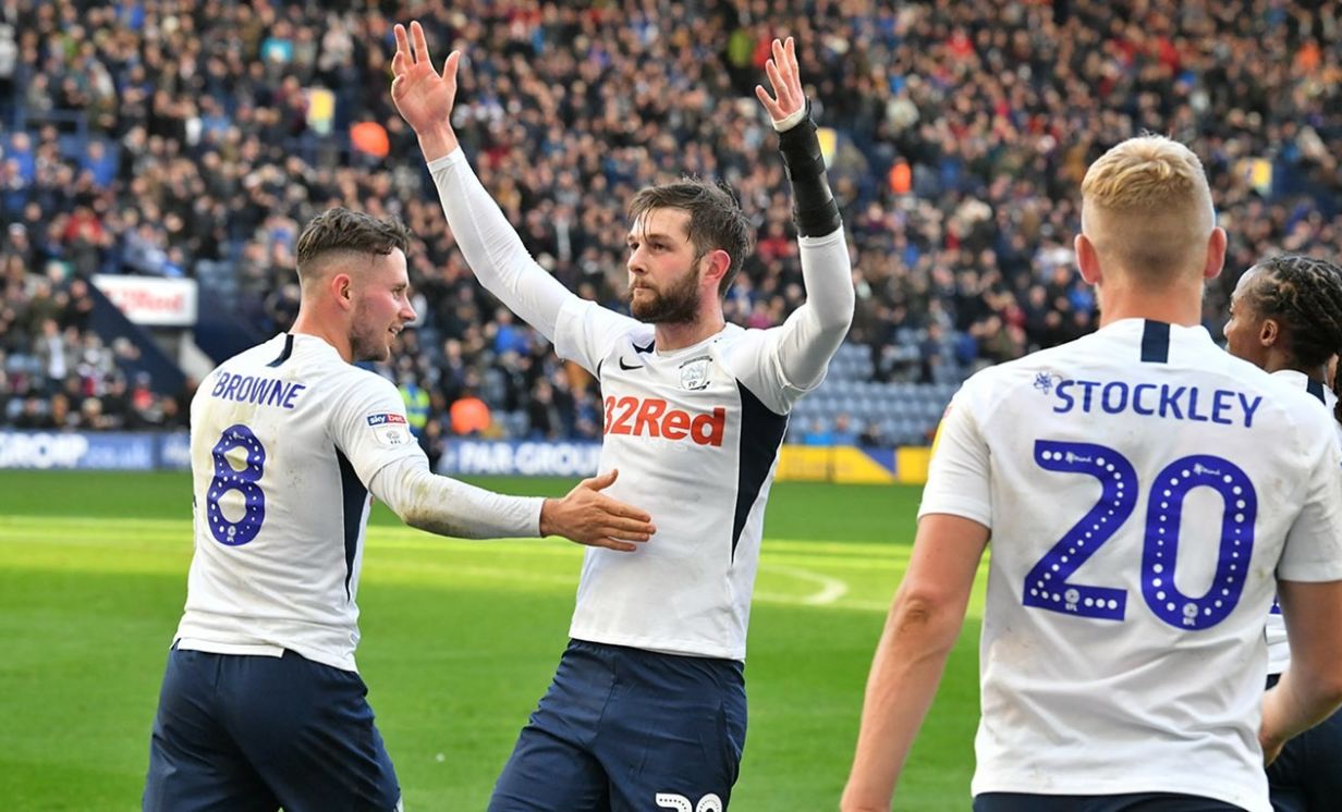 Menekülő kuvaszok! Barnsley-Preston.