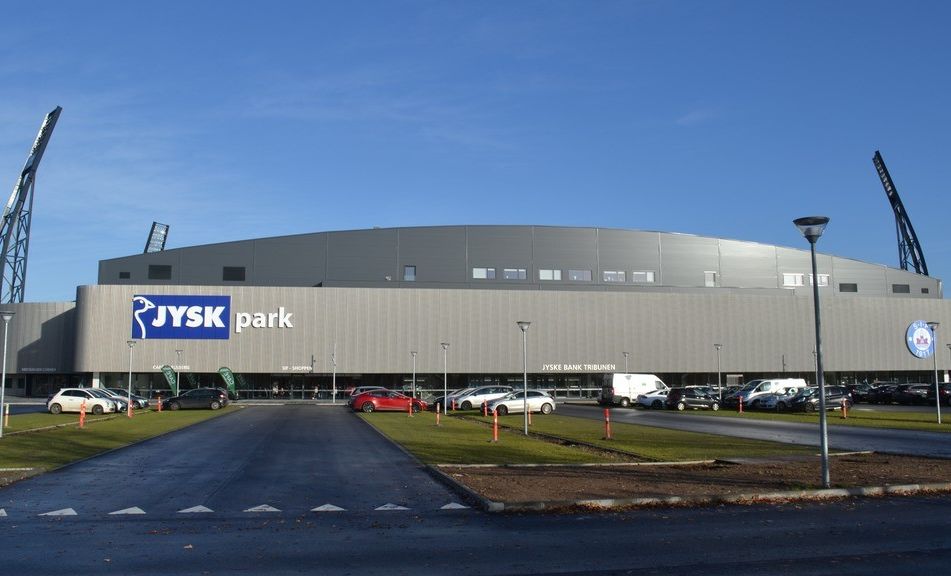 Motivált együttesek randevúznak a JYSK parkban. Silkeborg-Thisted.