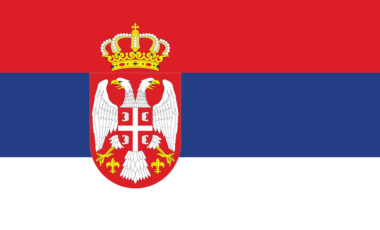 Magabiztosan kezdenek a szerbek