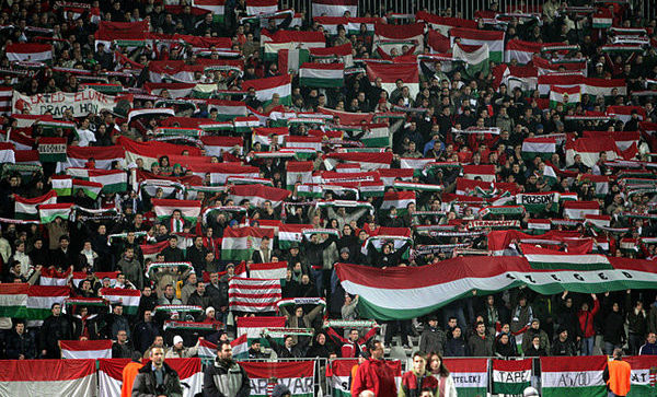 Veszélyes vizeken: Barátságos hangulatban