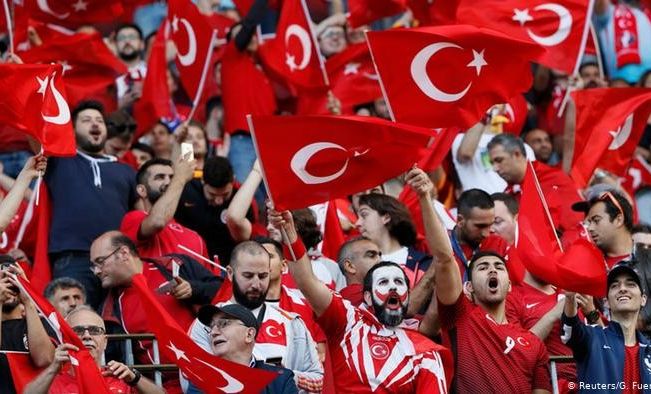 Eb-selejtező: Heves jeges és janicsár rohamok