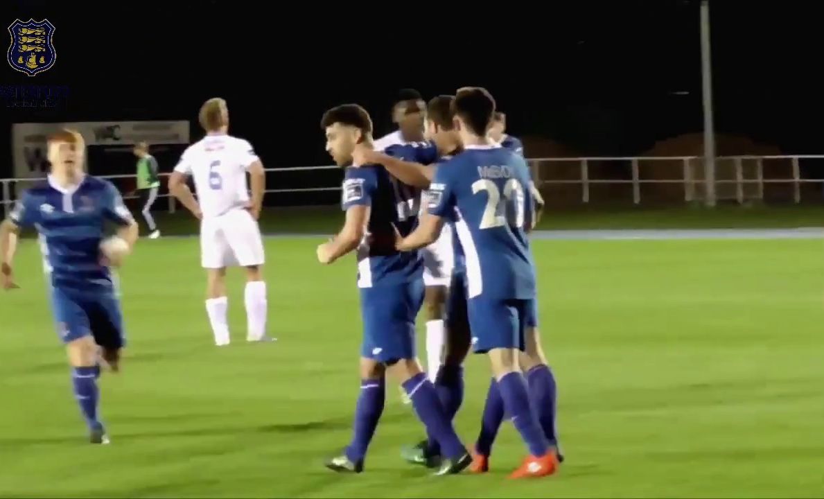 Hazai-gyanús meccs, gólokkal fűszerezve!