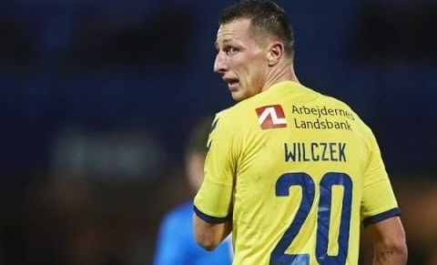 A dán foci is lassan pihenőre vonul.